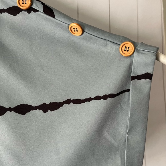 Bloomchic Tie Dye Notched Button Detail Roll Dolman Sleeve Striped Blouse - Picture 4 of 8